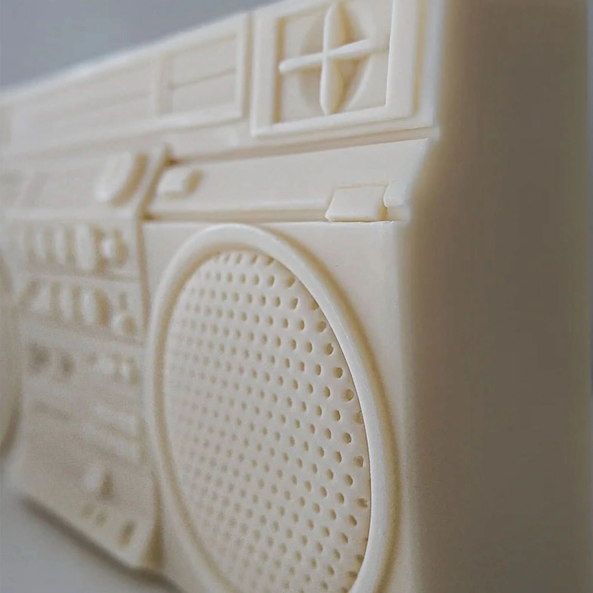 RC M90 Boombox Candle - Image 7