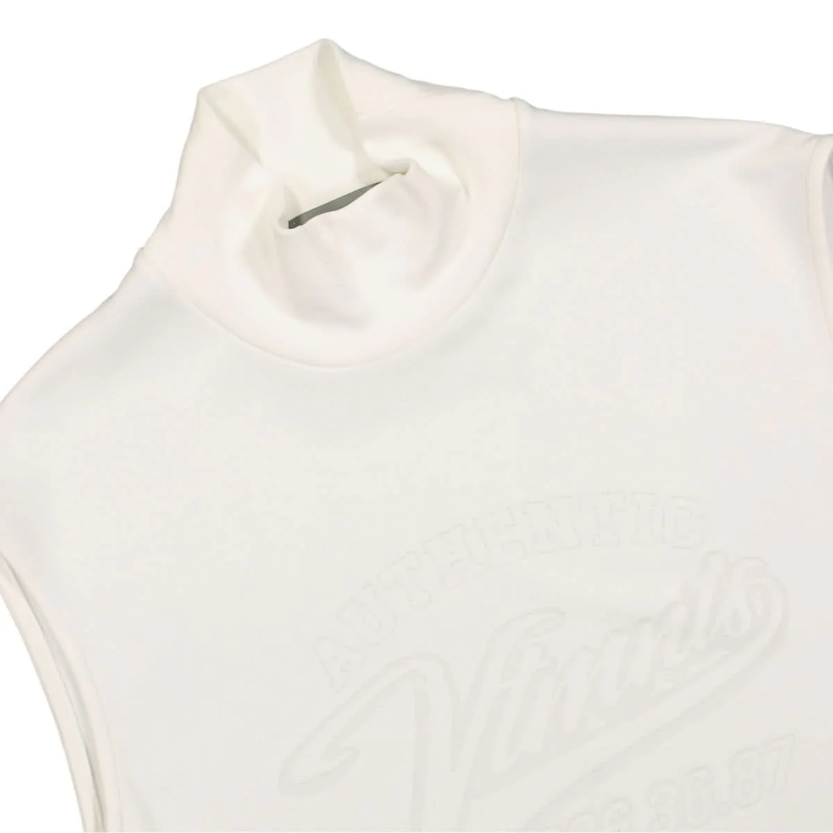 Engraved Sleeveless Turtleneck - Image 3