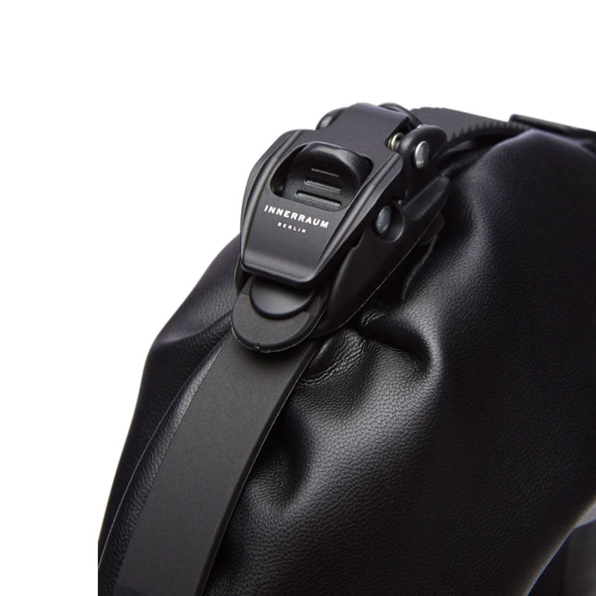 Object M00 - Micro Bag / Card Holder - Image 4