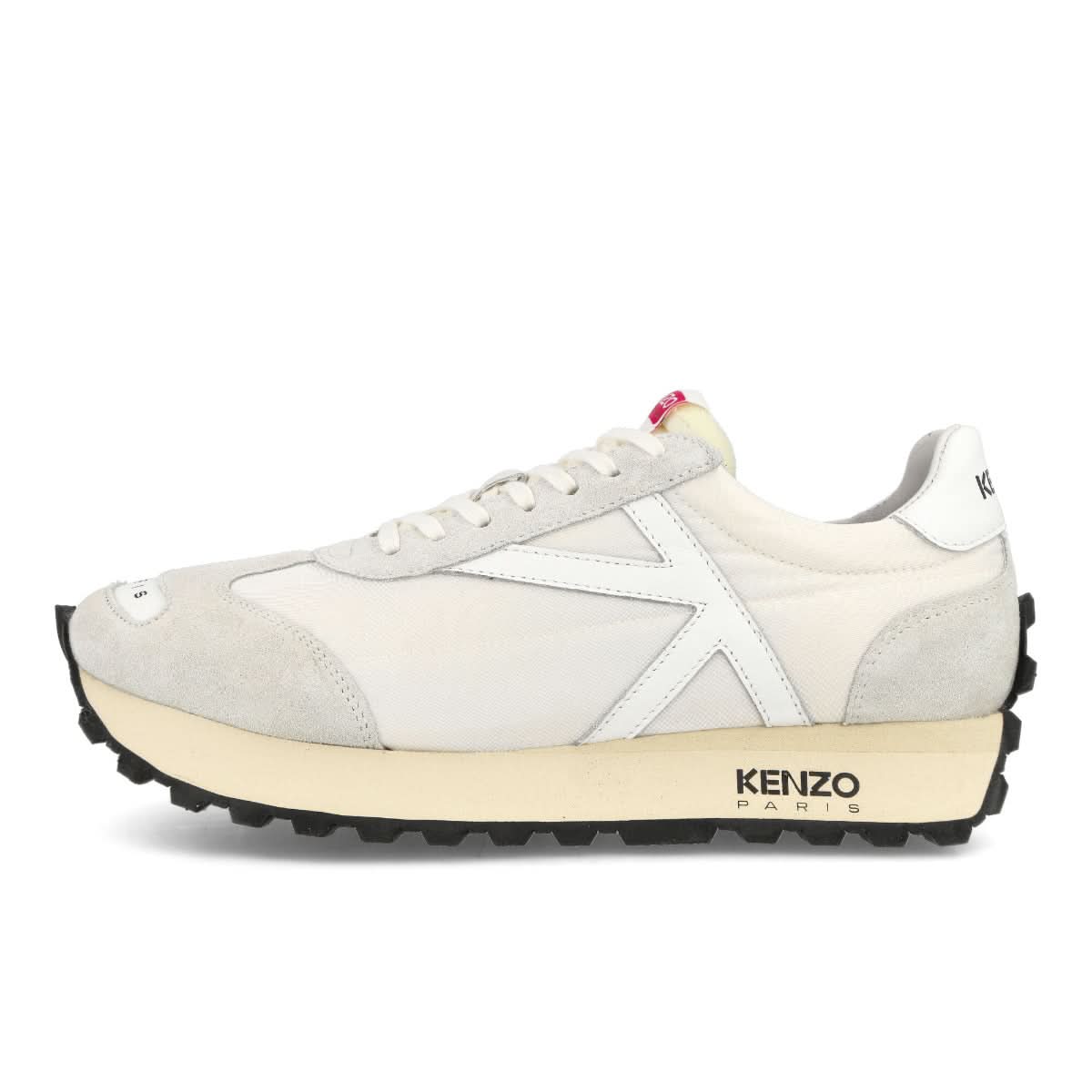 SMILE Run Low Top Sneaker